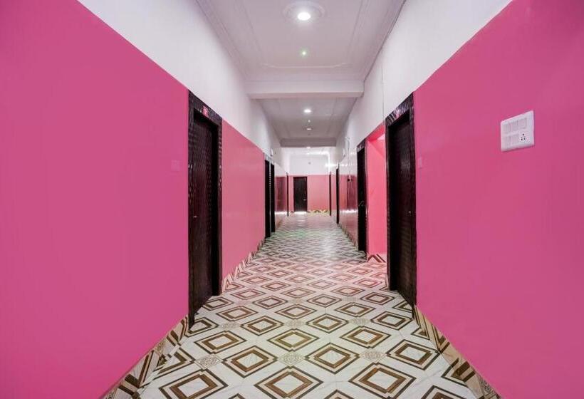 호텔 O Om Palace & Banquet Hall