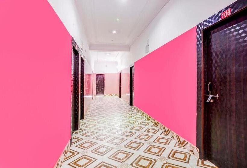 호텔 O Om Palace & Banquet Hall