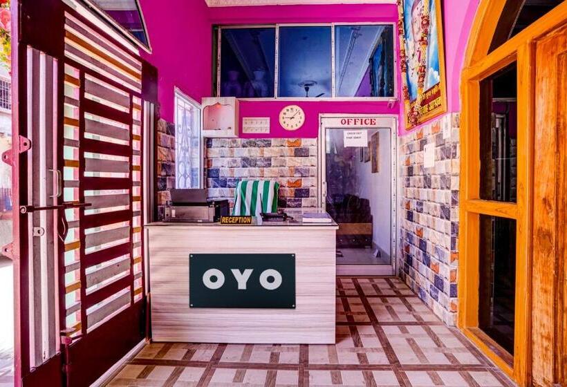 호텔 O Om Palace & Banquet Hall