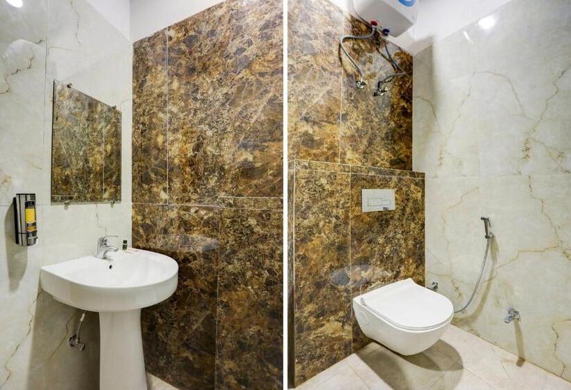 Oyo Flagship The Ashoka Hotel Restaurant And Banquet