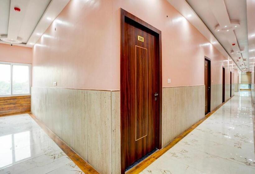 Oyo Flagship The Ashoka Hotel Restaurant And Banquet