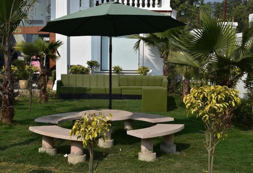 Paradise Grand Hotel & Resorts