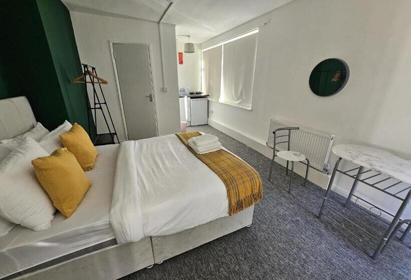 膳宿费 Livestay Affordable En Suite Studio Rooms In London, N14