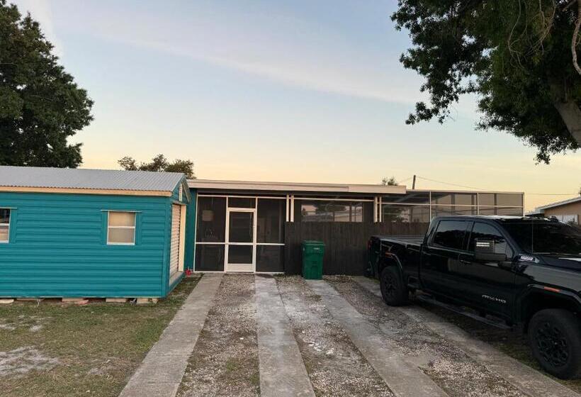 بنسيون Beautiful Pool House Port Charlotte