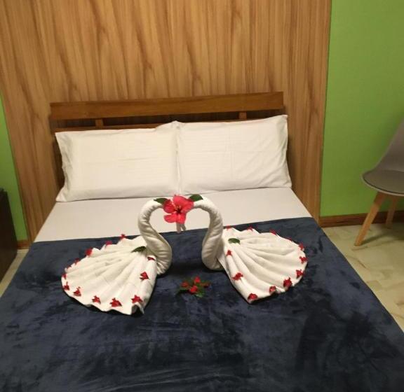 پانسیون Gbu Loboc River Guesthouse