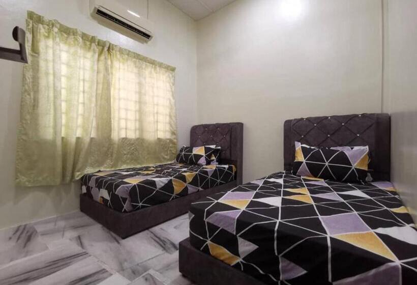 פנסיון Kejora Guest House