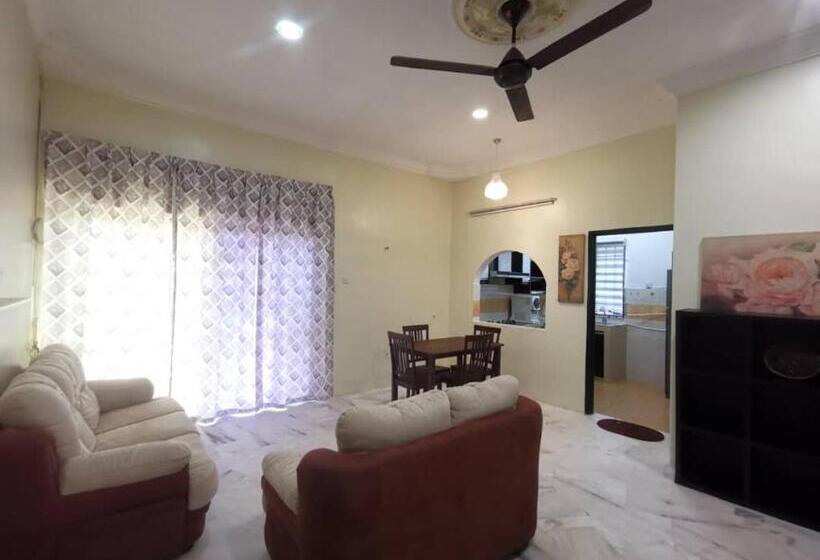 פנסיון Kejora Guest House