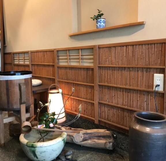 Pensió 金文堂　kinbundo