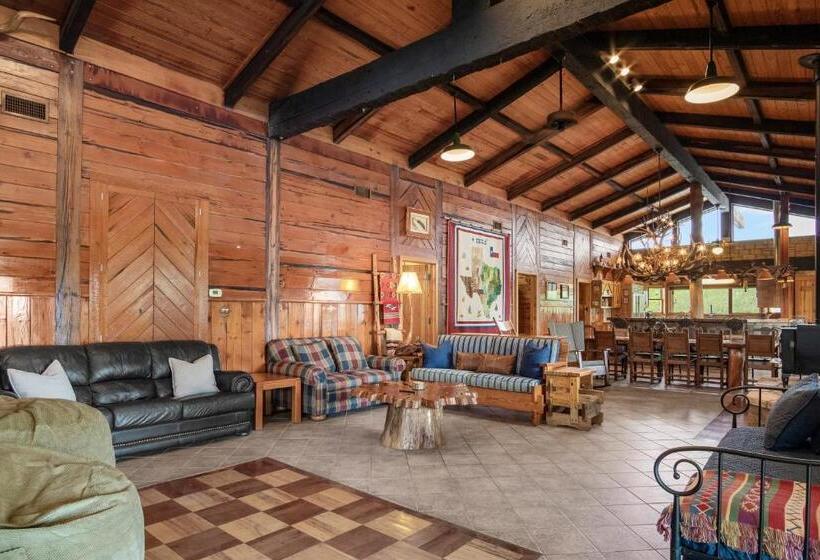 펜션 Lantana Lodge