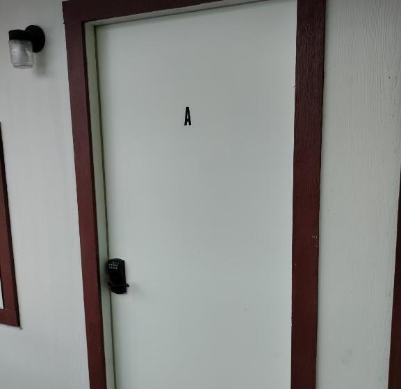 ペンション Make Yourself At Home