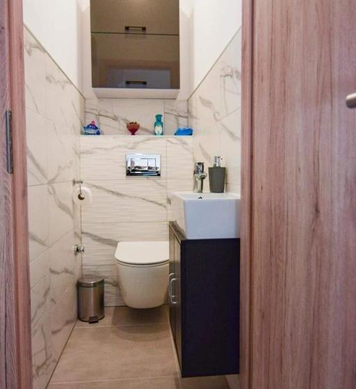 ペンション Marco Art Vendégház For 1  8 Persons