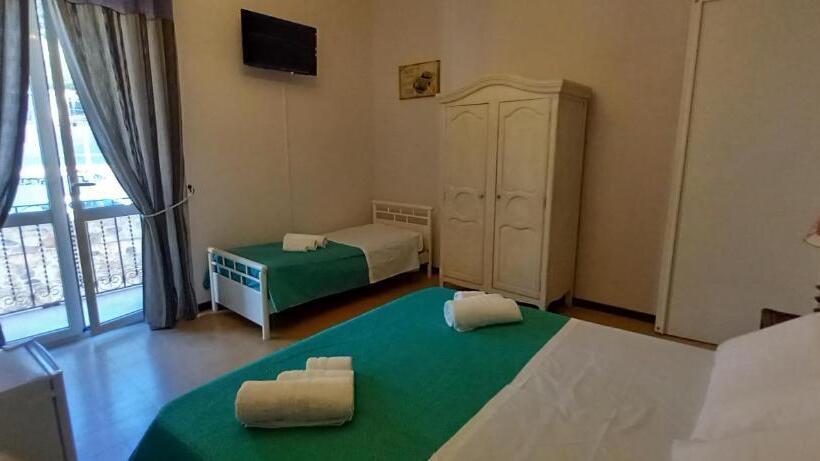 פנסיון Mediterraneo