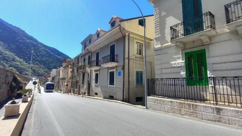 פנסיון Mediterraneo