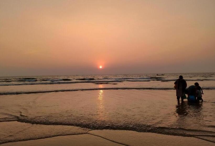 Пансион Niyama Beach Stay