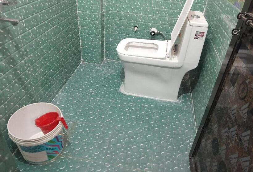 Пансион Ram Priya Gest House 5 Mint Waking Ram Mandir