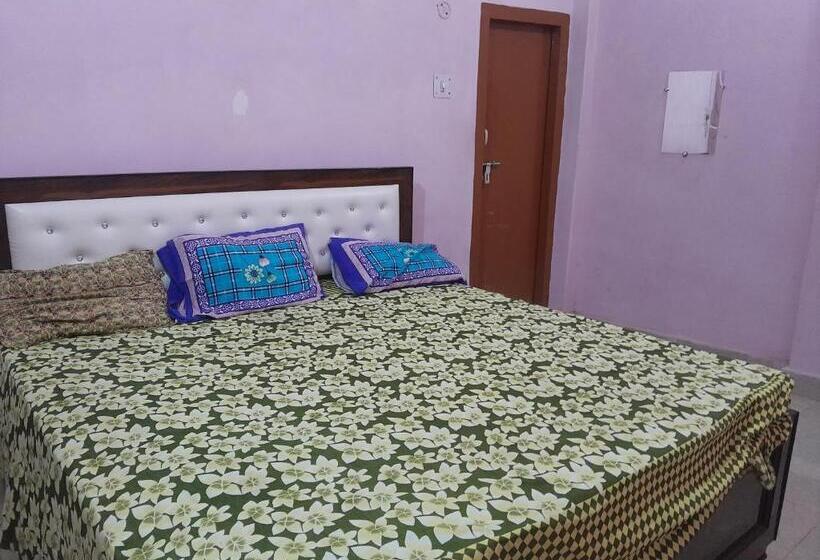 Пансион Ram Priya Gest House 5 Mint Waking Ram Mandir