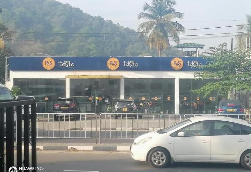 بنسيون Walawwa Resort