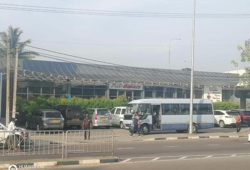 بنسيون Walawwa Resort