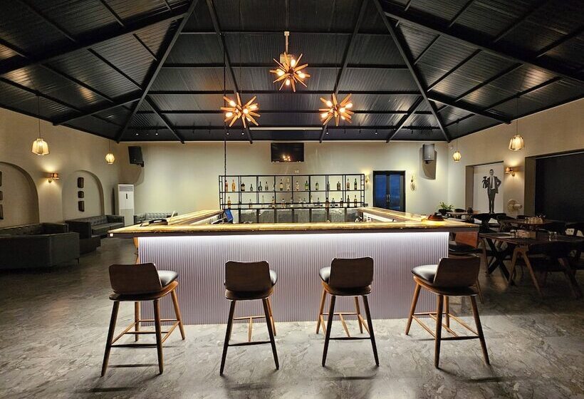 River Estates Luxury Resort & Spa