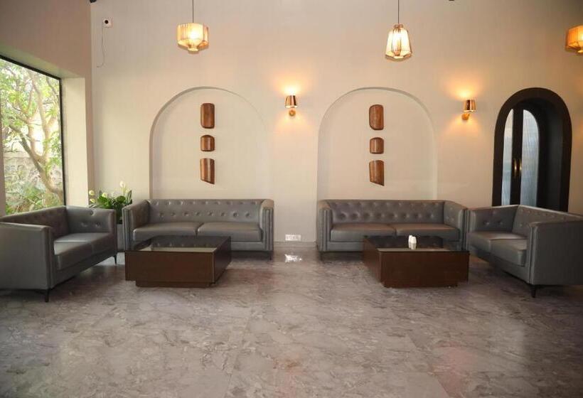 River Estates Luxury Resort & Spa