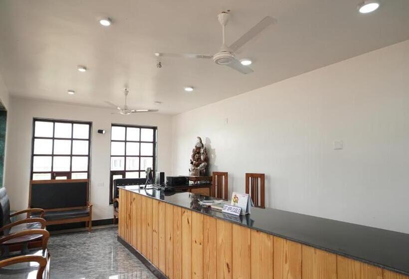 אתר נופש Tarangamala On Beach