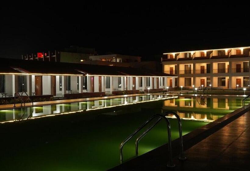 אתר נופש Tarangamala On Beach