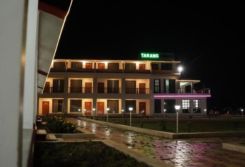 אתר נופש Tarangamala On Beach