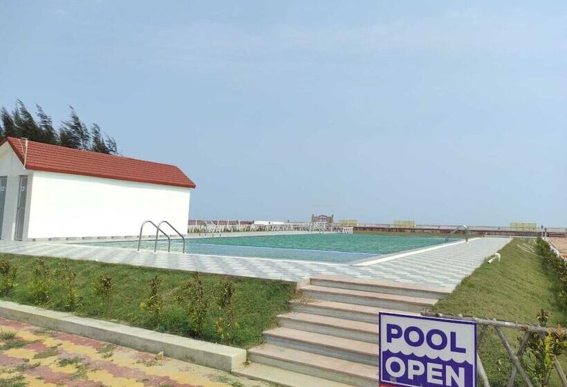 אתר נופש Tarangamala On Beach