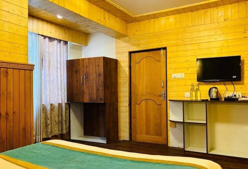 Udaan Tashi Gakhil Resort