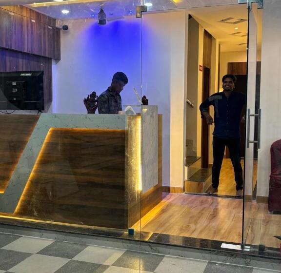 Airport Hotel Relax Inn