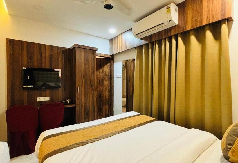 Airport Hotel Relax Inn