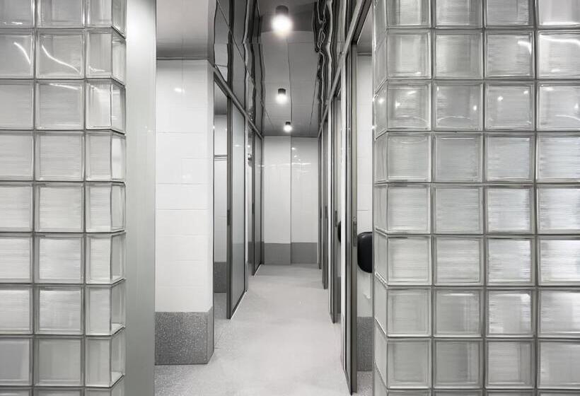 Weflow Youth Hostel   Shanghai People S Square Jing An Joy City