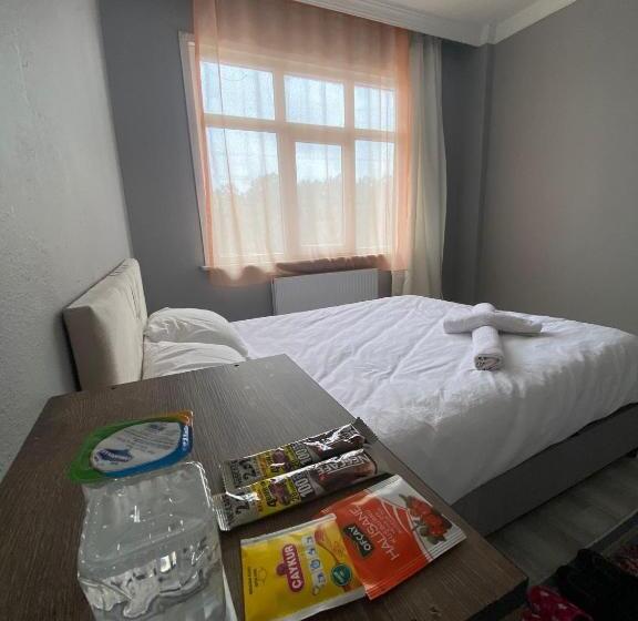 旅馆 Airportforestroom