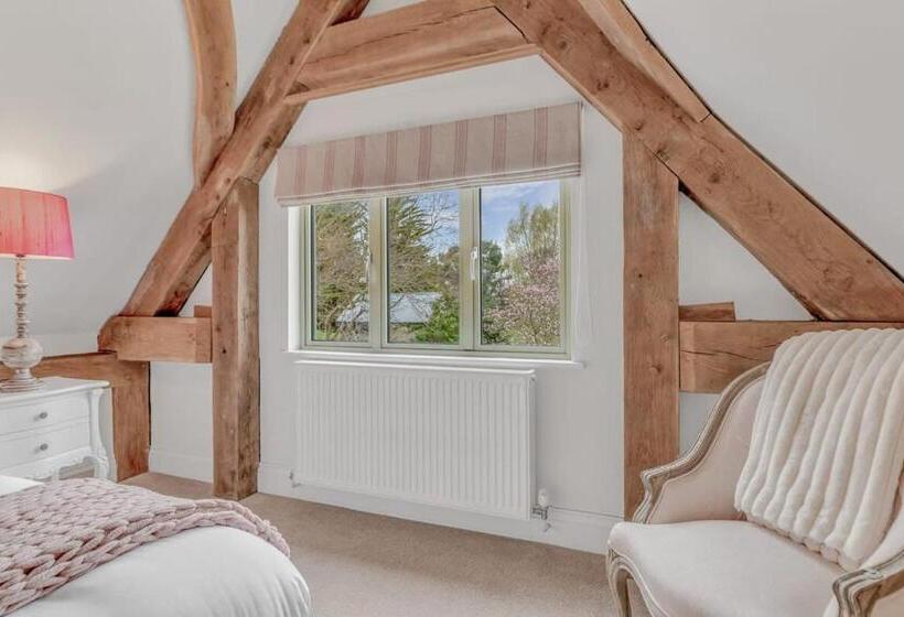 Общежитие Hiron S Piece   Hot Tub Packages Available