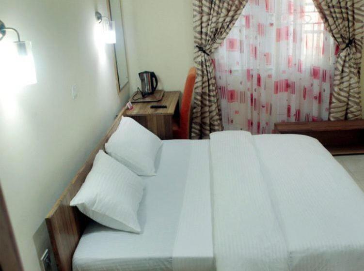 ベッドアンドブレックファースト El Elolo