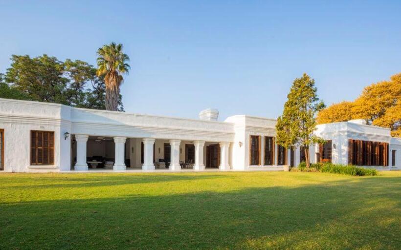 ベッドアンドブレックファースト Leeuwenhof Country Lodge & Garden Spa