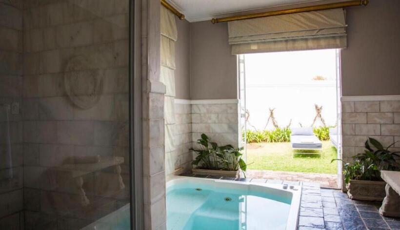 ベッドアンドブレックファースト Leeuwenhof Country Lodge & Garden Spa