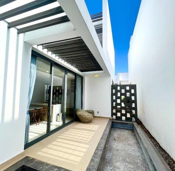 تختخواب و صبحانه Luxury Villa 01 Relax Fun Near Vung Tau