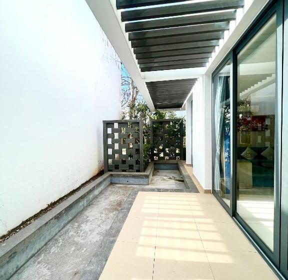 تختخواب و صبحانه Luxury Villa 01 Relax Fun Near Vung Tau