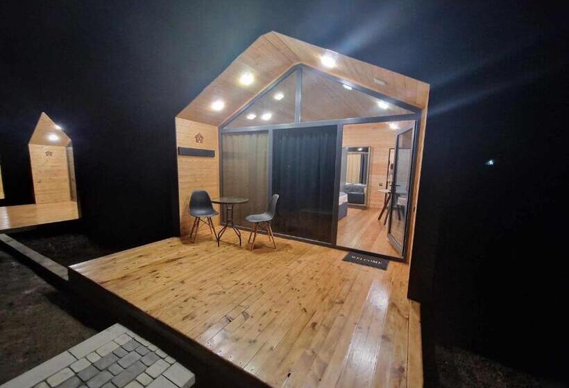 ベッドアンドブレックファースト Nice House Hotel Meghri