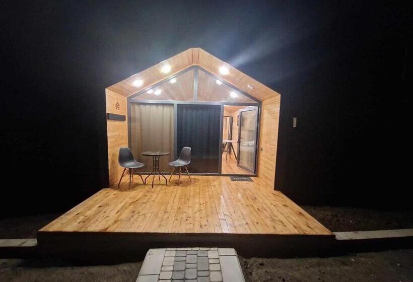 ベッドアンドブレックファースト Nice House Hotel Meghri