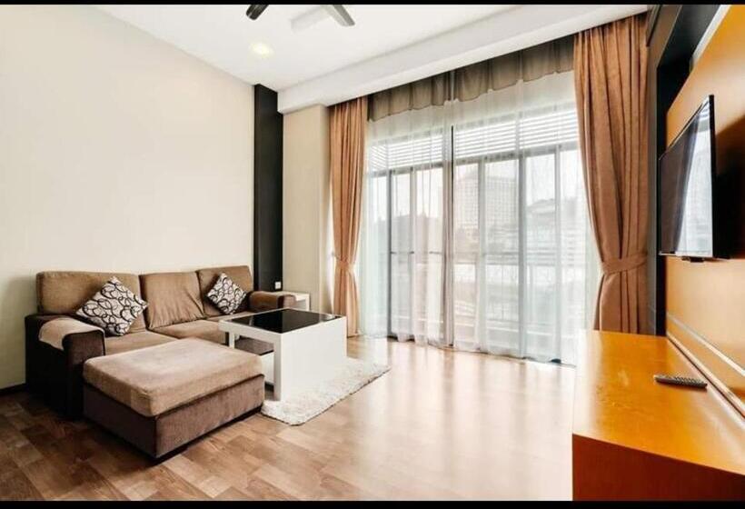 Cthomestay @ Nova Highland