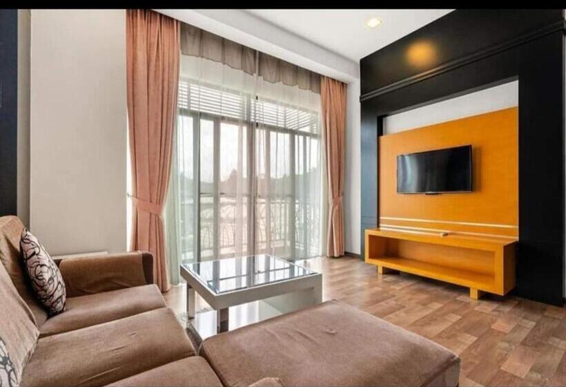 Cthomestay @ Nova Highland