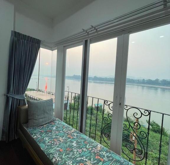 호텔 โมเมนต์ แอ๊ท ริมโขง