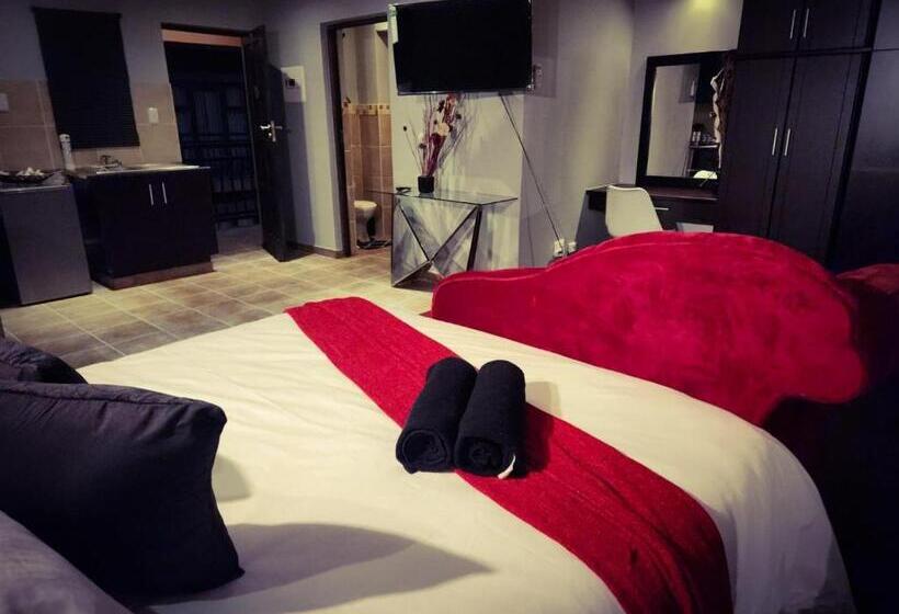 בית מלון כפרי Bains Game Lodge Sky S Overnight