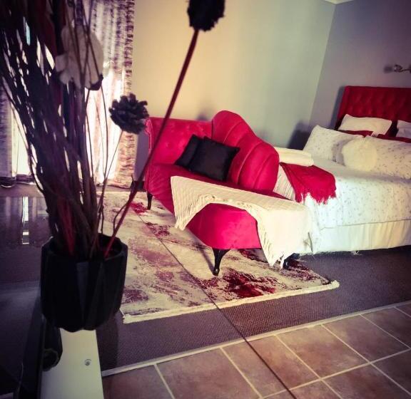 בית מלון כפרי Bains Game Lodge Sky S Overnight