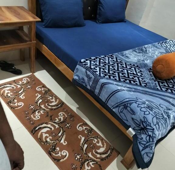 호텔 Chandrasha Villa