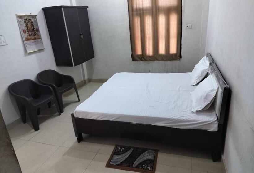 호텔 Chandrasha Villa