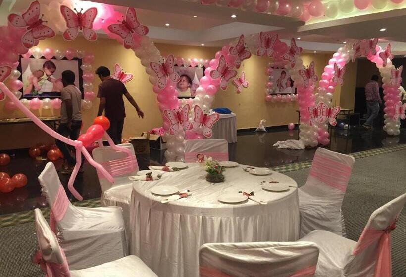 فندق Ganga Residency