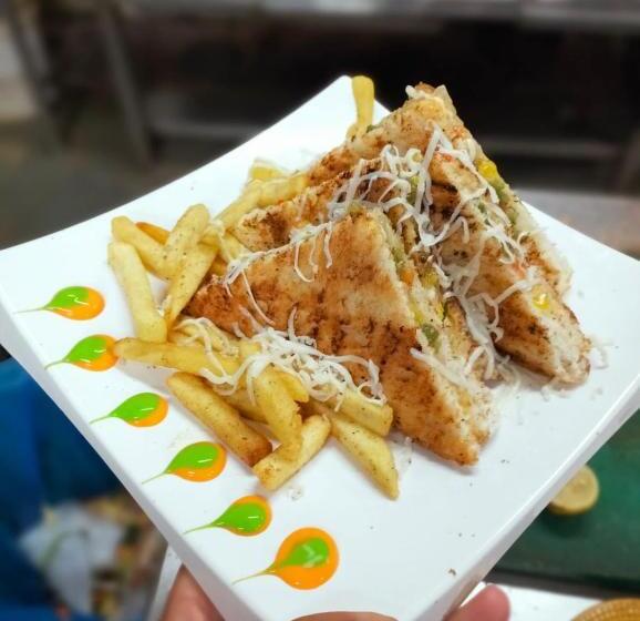 فندق Ganga Residency